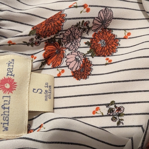 3/$15🧡 Wishful Park Girl's Top - Picture 2 of 11